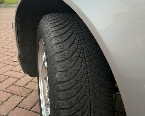 Сірий БМВ 3 Серія, об'ємом двигуна 1.8 л та пробігом 196 тис. км за 3900 $, фото 30 на Automoto.ua