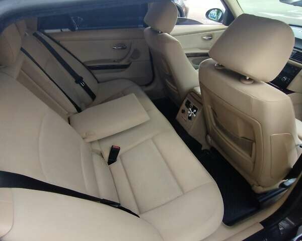 БМВ 3 Серия 2006 в Броварах на Automoto.ua Серый БМВ 3 Серия, объемом двигателя 3 л и пробегом 327 тыс. км за 8590 $, фото 2 на Automoto.ua