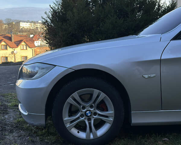 Серый БМВ 3 Серия, объемом двигателя 2 л и пробегом 343 тыс. км за 6350 $, фото 16 на Automoto.ua