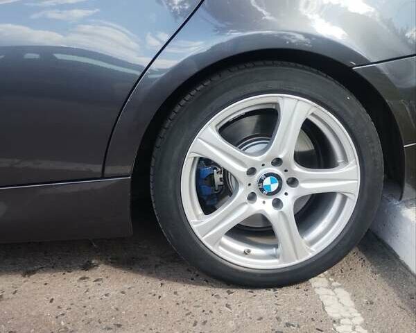 БМВ 3 Серия 2006 в Броварах на Automoto.ua Серый БМВ 3 Серия, объемом двигателя 3 л и пробегом 327 тыс. км за 8590 $, фото 7 на Automoto.ua