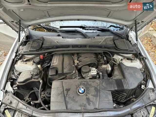 БМВ 3 Серия 2006 в Конотопе на Automoto.ua Серый БМВ 3 Серия, объемом двигателя 2 л и пробегом 245 тыс. км за 7600 $, фото 15 на Automoto.ua