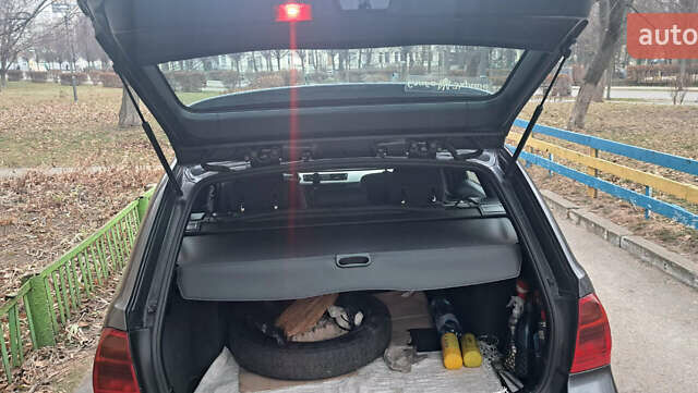 Серый БМВ 3 Серия, объемом двигателя 2 л и пробегом 511 тыс. км за 5900 $, фото 25 на Automoto.ua