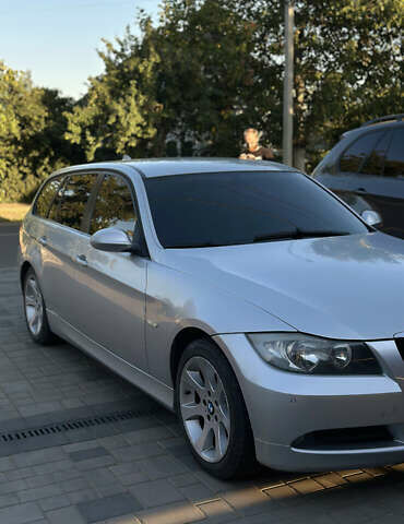 Серый БМВ 3 Серия, объемом двигателя 2 л и пробегом 290 тыс. км за 7350 $, фото 3 на Automoto.ua