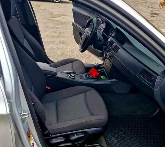 Сірий БМВ 3 Серія, об'ємом двигуна 2 л та пробігом 250 тис. км за 7700 $, фото 10 на Automoto.ua
