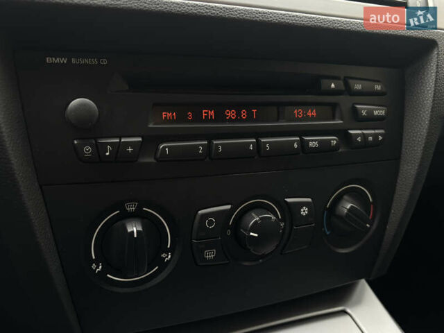 Серый БМВ 3 Серия, объемом двигателя 2 л и пробегом 227 тыс. км за 6699 $, фото 10 на Automoto.ua