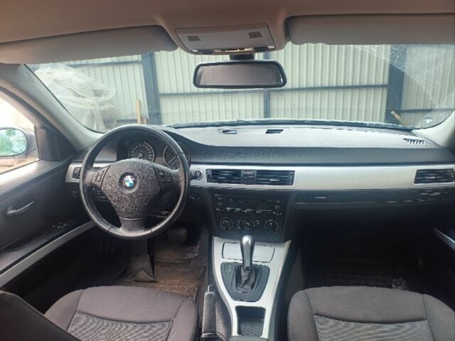Серый БМВ 3 Серия, объемом двигателя 2 л и пробегом 268 тыс. км за 7900 $, фото 11 на Automoto.ua