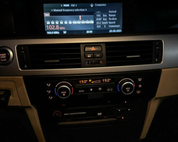 Серый БМВ 3 Серия, объемом двигателя 2 л и пробегом 366 тыс. км за 7455 $, фото 9 на Automoto.ua