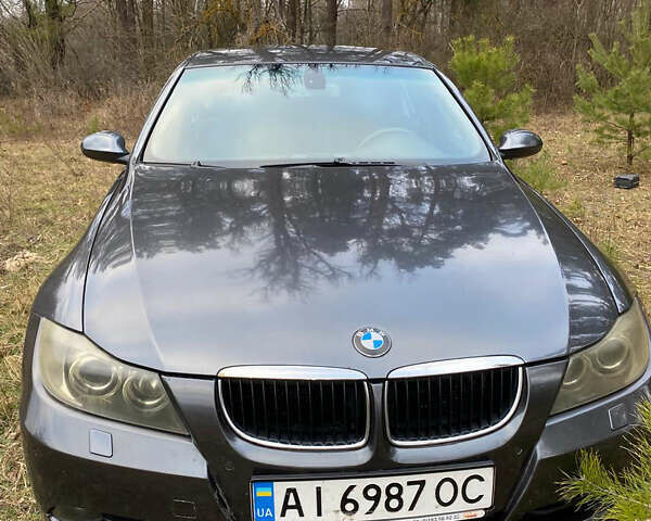Серый БМВ 3 Серия, объемом двигателя 2 л и пробегом 511 тыс. км за 5900 $, фото 3 на Automoto.ua