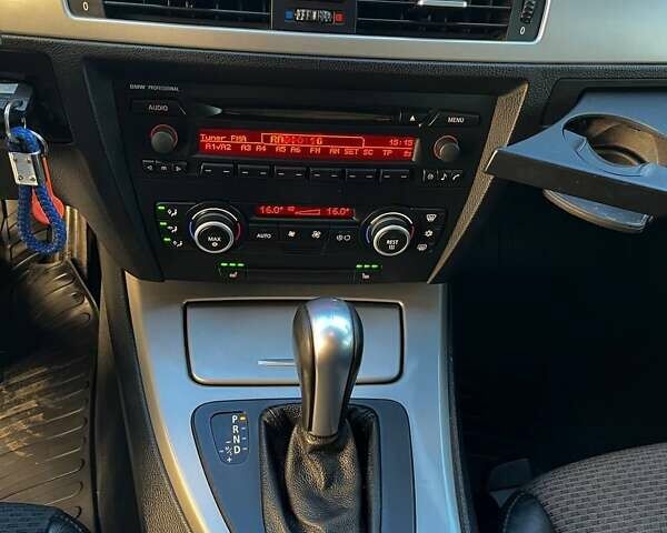 Серый БМВ 3 Серия, объемом двигателя 2 л и пробегом 415 тыс. км за 7200 $, фото 30 на Automoto.ua