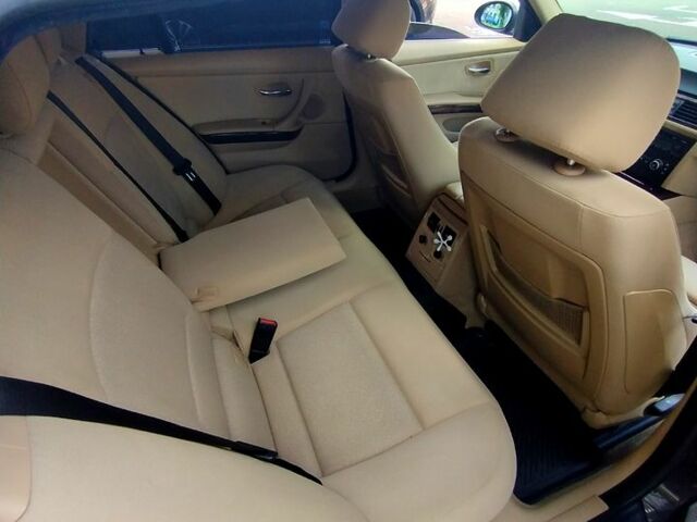 Серый БМВ 3 Серия, объемом двигателя 3 л и пробегом 325 тыс. км за 8899 $, фото 1 на Automoto.ua