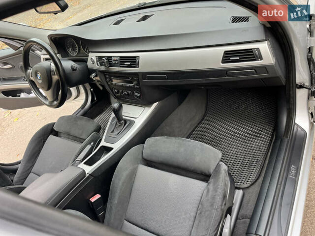 Сірий БМВ 3 Серія, об'ємом двигуна 2.99 л та пробігом 263 тис. км за 11000 $, фото 28 на Automoto.ua