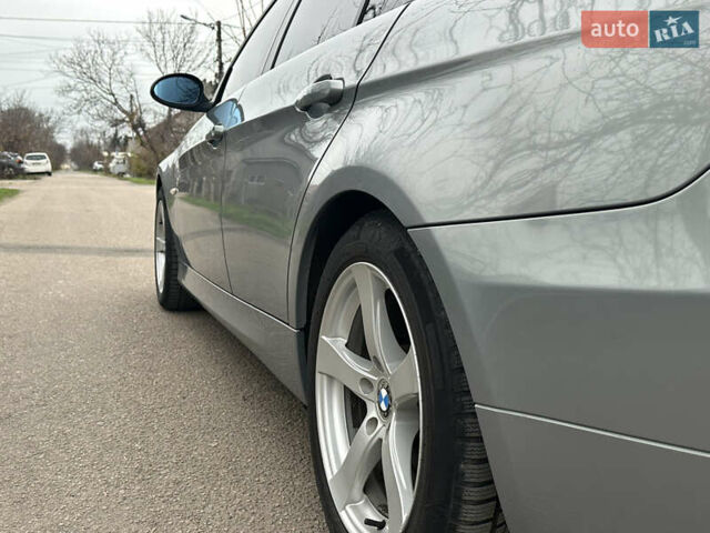Серый БМВ 3 Серия, объемом двигателя 2 л и пробегом 250 тыс. км за 5950 $, фото 5 на Automoto.ua