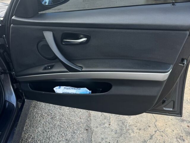 Сірий БМВ 3 Серія, об'ємом двигуна 2 л та пробігом 289 тис. км за 6999 $, фото 13 на Automoto.ua