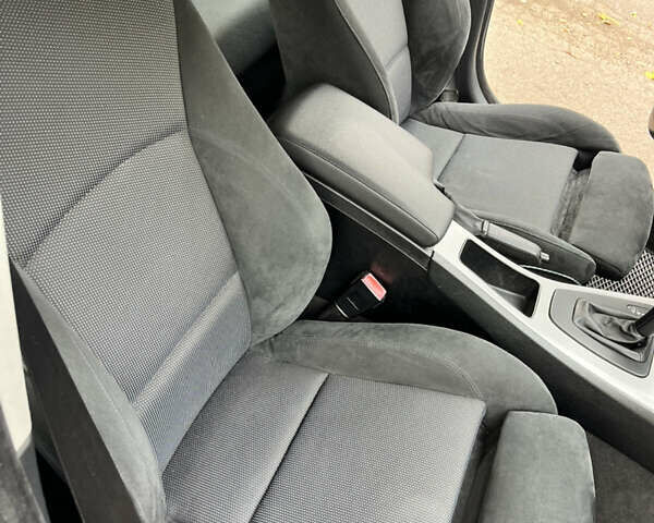 Сірий БМВ 3 Серія, об'ємом двигуна 2.99 л та пробігом 263 тис. км за 11000 $, фото 27 на Automoto.ua