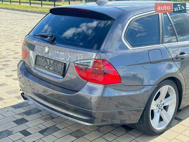 Сірий БМВ 3 Серія, об'ємом двигуна 3 л та пробігом 242 тис. км за 9400 $, фото 20 на Automoto.ua