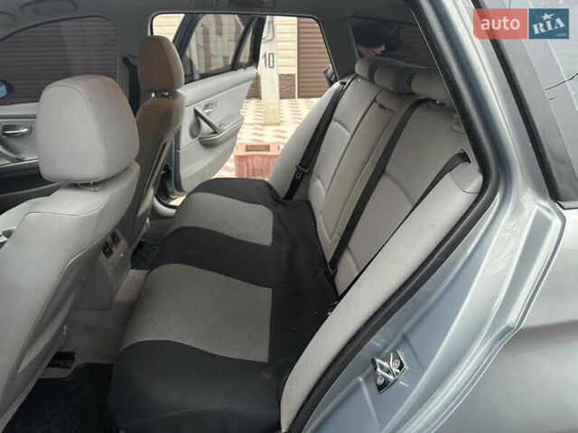 Серый БМВ 3 Серия, объемом двигателя 2 л и пробегом 250 тыс. км за 5950 $, фото 10 на Automoto.ua