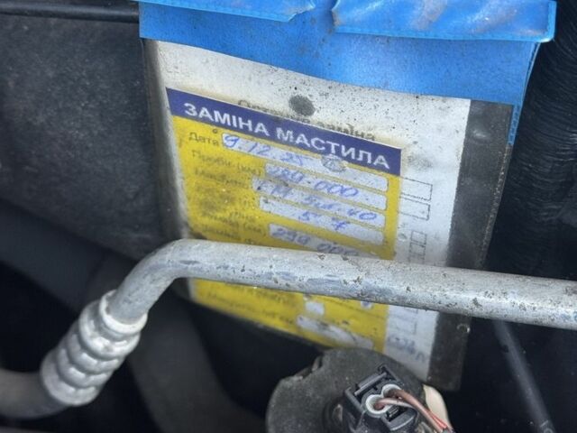 Сірий БМВ 3 Серія, об'ємом двигуна 2 л та пробігом 289 тис. км за 6999 $, фото 17 на Automoto.ua