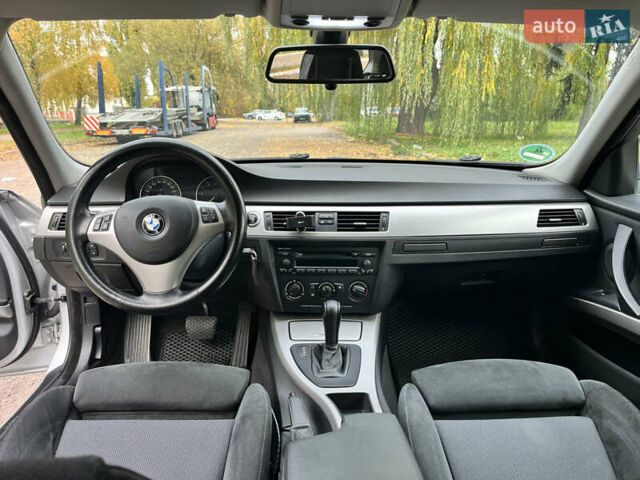 Сірий БМВ 3 Серія, об'ємом двигуна 2.99 л та пробігом 263 тис. км за 11000 $, фото 29 на Automoto.ua
