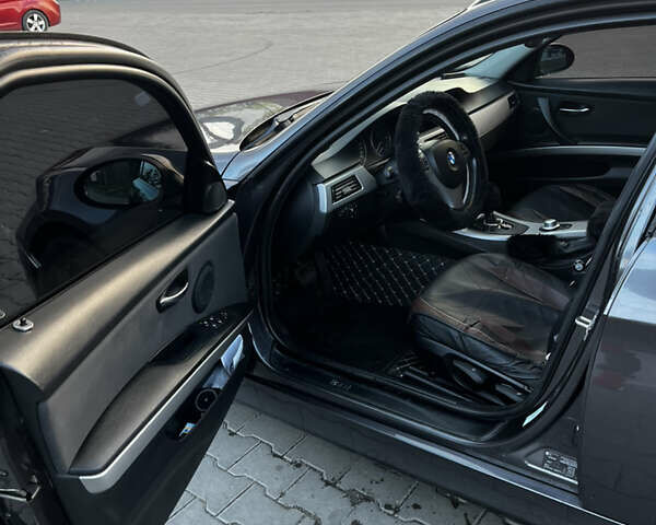 Серый БМВ 3 Серия, объемом двигателя 2 л и пробегом 238 тыс. км за 7000 $, фото 4 на Automoto.ua