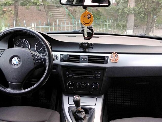 Серый БМВ 3 Серия, объемом двигателя 2 л и пробегом 0 тыс. км за 6500 $, фото 7 на Automoto.ua