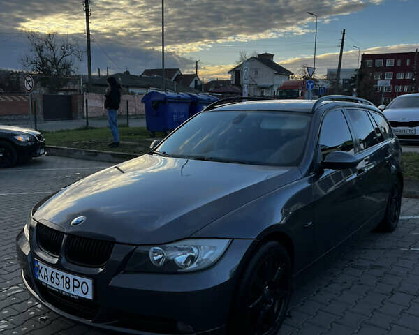 Серый БМВ 3 Серия, объемом двигателя 2 л и пробегом 238 тыс. км за 7000 $, фото 2 на Automoto.ua