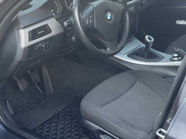 Сірий БМВ 3 Серія, об'ємом двигуна 2 л та пробігом 289 тис. км за 6999 $, фото 8 на Automoto.ua