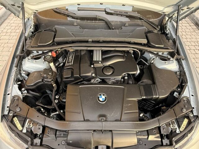 Сірий БМВ 3 Серія, об'ємом двигуна 2 л та пробігом 272 тис. км за 7000 $, фото 2 на Automoto.ua