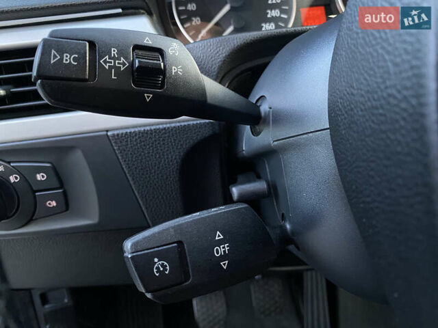 Серый БМВ 3 Серия, объемом двигателя 2 л и пробегом 326 тыс. км за 8999 $, фото 11 на Automoto.ua