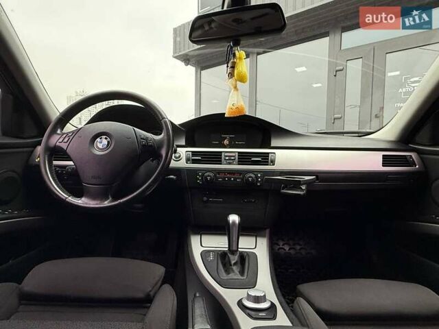 Сірий БМВ 3 Серія, об'ємом двигуна 2 л та пробігом 326 тис. км за 6990 $, фото 12 на Automoto.ua