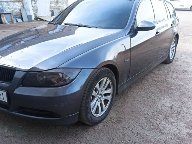 Серый БМВ 3 Серия, объемом двигателя 2 л и пробегом 3 тыс. км за 4300 $, фото 1 на Automoto.ua