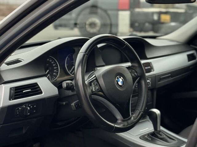 Сірий БМВ 3 Серія, об'ємом двигуна 2 л та пробігом 395 тис. км за 7300 $, фото 13 на Automoto.ua