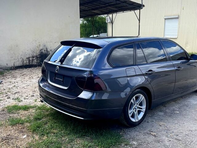 Серый БМВ 3 Серия, объемом двигателя 2 л и пробегом 216 тыс. км за 7500 $, фото 3 на Automoto.ua