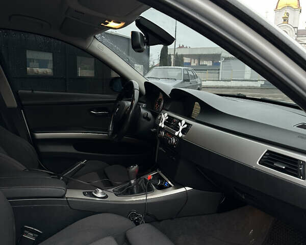 Сірий БМВ 3 Серія, об'ємом двигуна 2 л та пробігом 343 тис. км за 5199 $, фото 25 на Automoto.ua