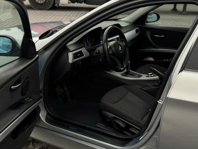 Сірий БМВ 3 Серія, об'ємом двигуна 2 л та пробігом 395 тис. км за 7300 $, фото 22 на Automoto.ua