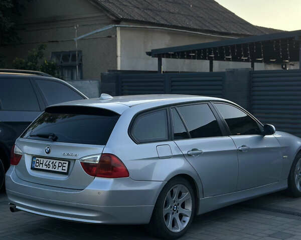 Серый БМВ 3 Серия, объемом двигателя 2 л и пробегом 290 тыс. км за 7350 $, фото 4 на Automoto.ua