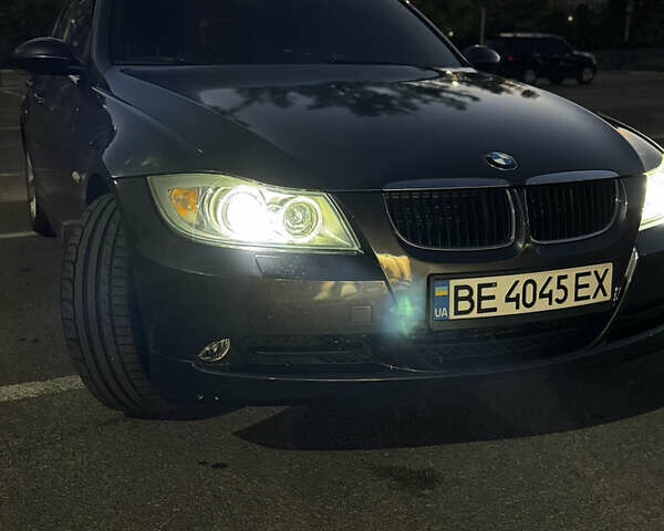 Серый БМВ 3 Серия, объемом двигателя 2 л и пробегом 366 тыс. км за 7455 $, фото 13 на Automoto.ua