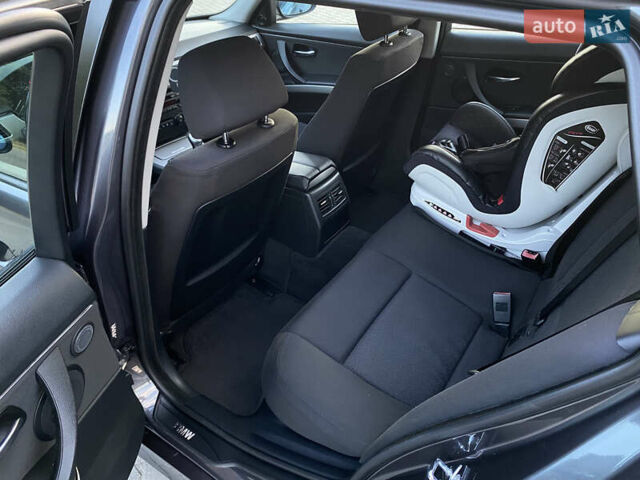 Серый БМВ 3 Серия, объемом двигателя 2 л и пробегом 326 тыс. км за 8999 $, фото 12 на Automoto.ua