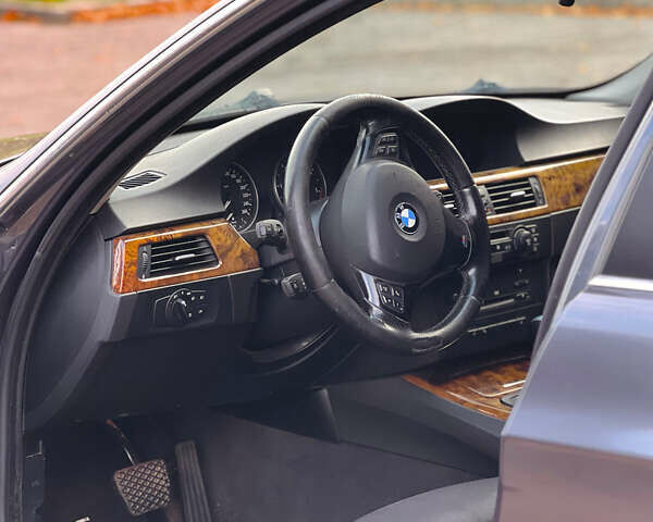 БМВ 3 Серия 2006 в Владимир-Волынский на Automoto.ua Серый БМВ 3 Серия, объемом двигателя 3 л и пробегом 382 тыс. км за 7200 $, фото 10 на Automoto.ua