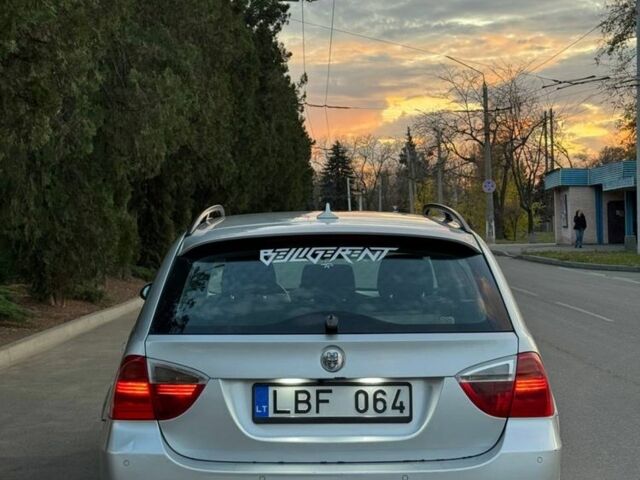 Серый БМВ 3 Серия, объемом двигателя 2 л и пробегом 350 тыс. км за 3370 $, фото 3 на Automoto.ua