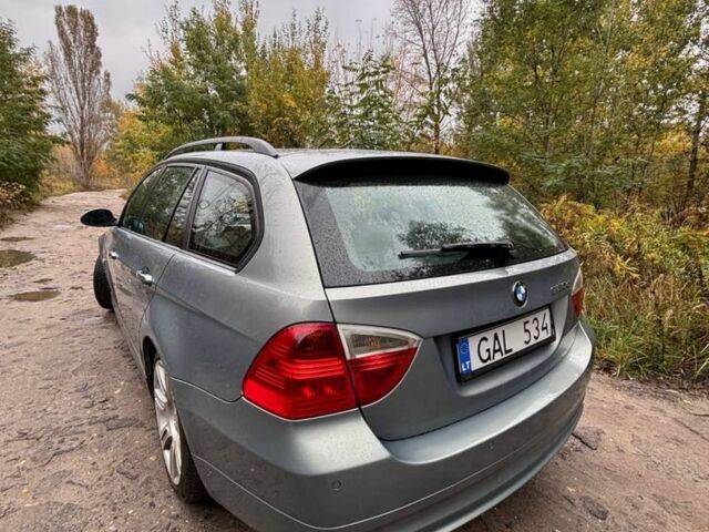 Серый БМВ 3 Серия, объемом двигателя 2 л и пробегом 250 тыс. км за 4100 $, фото 5 на Automoto.ua
