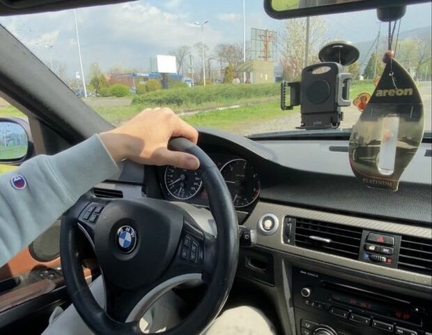 Сірий БМВ 3 Серія, об'ємом двигуна 2 л та пробігом 3 тис. км за 2482 $, фото 6 на Automoto.ua