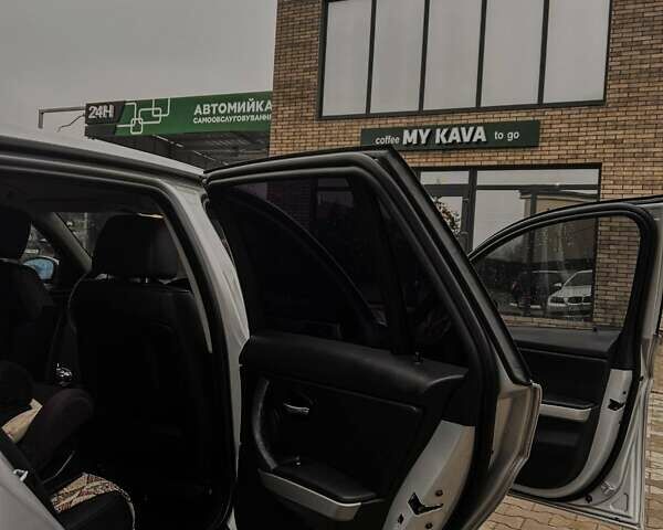 Серый БМВ 3 Серия, объемом двигателя 2 л и пробегом 400 тыс. км за 9000 $, фото 1 на Automoto.ua