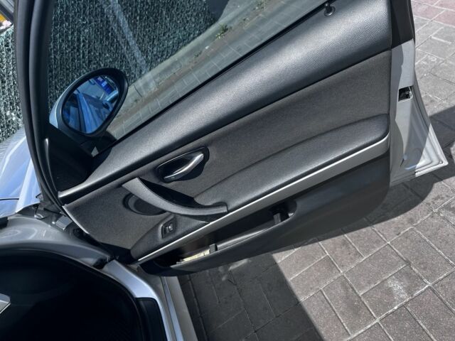 Сірий БМВ 3 Серія, об'ємом двигуна 2 л та пробігом 290 тис. км за 5600 $, фото 10 на Automoto.ua