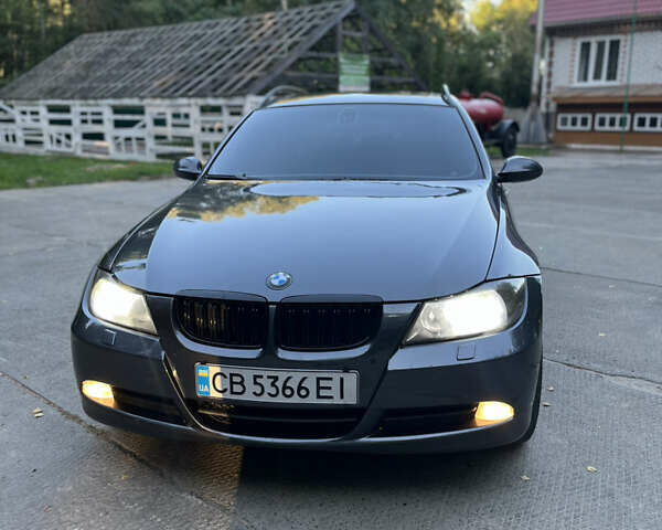 Серый БМВ 3 Серия, объемом двигателя 2 л и пробегом 380 тыс. км за 6600 $, фото 26 на Automoto.ua