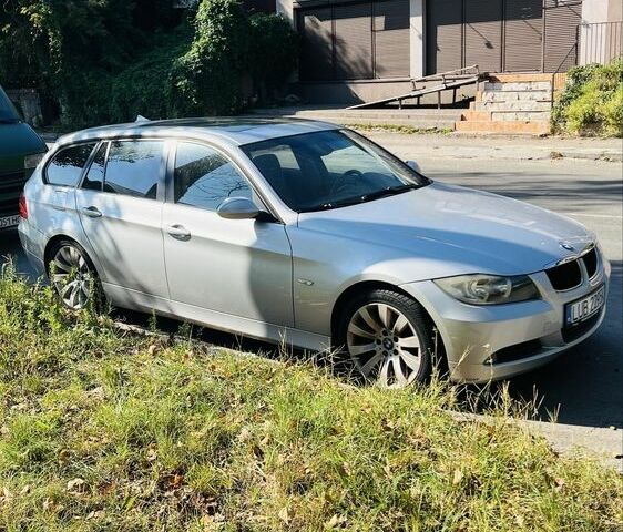 Серый БМВ 3 Серия, объемом двигателя 2 л и пробегом 317 тыс. км за 5000 $, фото 5 на Automoto.ua