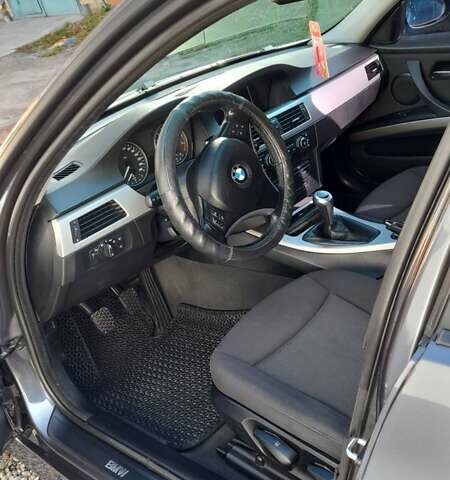 Серый БМВ 3 Серия, объемом двигателя 2 л и пробегом 211 тыс. км за 7800 $, фото 23 на Automoto.ua