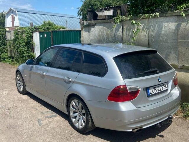 Серый БМВ 3 Серия, объемом двигателя 2 л и пробегом 317 тыс. км за 5000 $, фото 2 на Automoto.ua