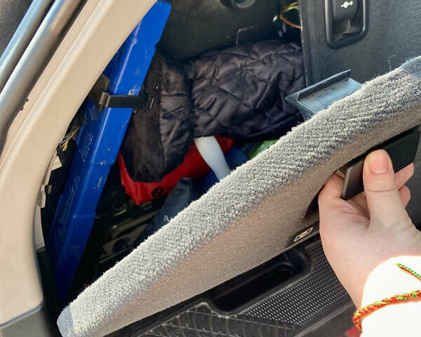 Сірий БМВ 3 Серія, об'ємом двигуна 2 л та пробігом 206 тис. км за 7000 $, фото 12 на Automoto.ua
