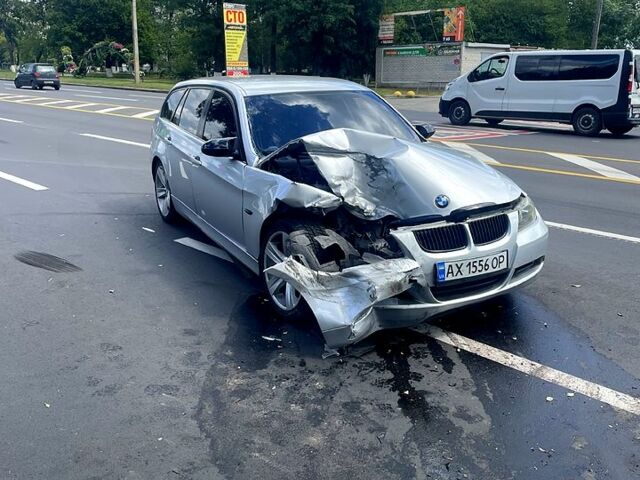 Серый БМВ 3 Серия, объемом двигателя 2 л и пробегом 265 тыс. км за 3800 $, фото 7 на Automoto.ua