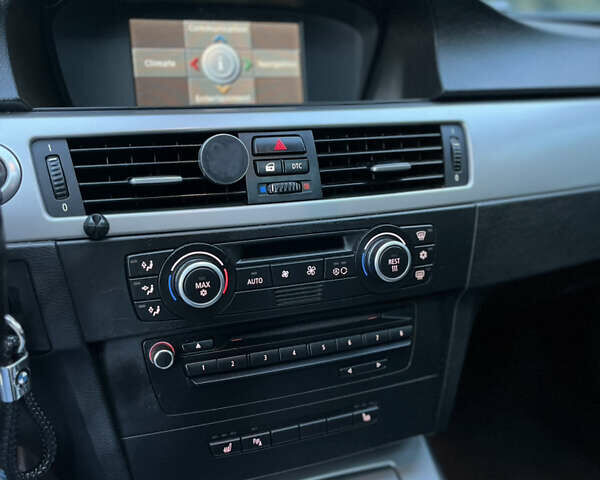 Серый БМВ 3 Серия, объемом двигателя 2 л и пробегом 380 тыс. км за 6600 $, фото 24 на Automoto.ua